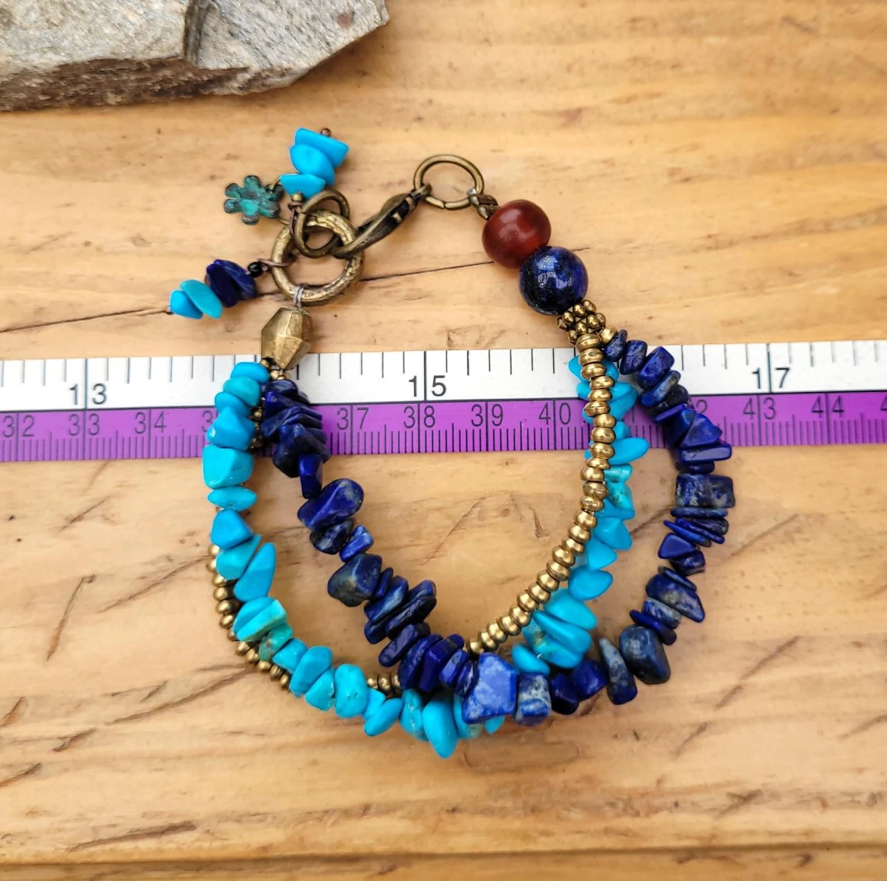 Een romantische, beschermende, 3 rangs, unisex, lapis lazuli, turkoois armband – photo 8